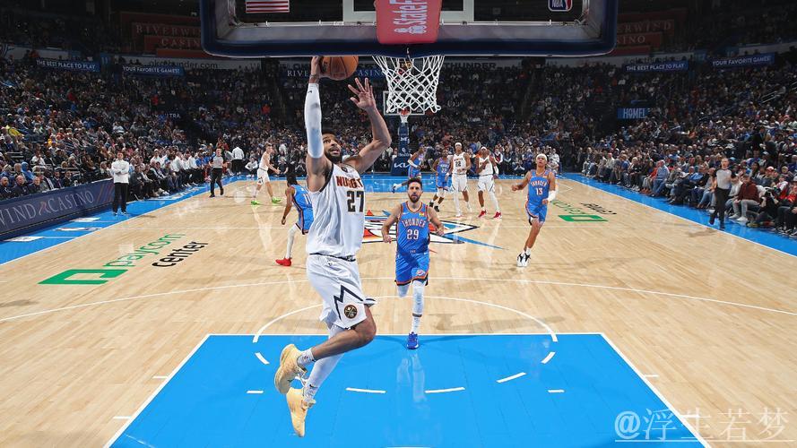 霍姆格伦接杰威妙传双手暴扣