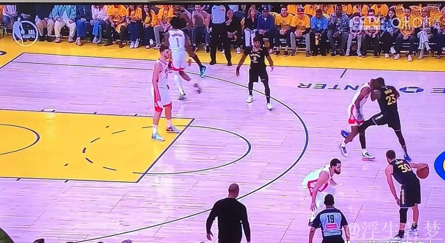 火箭客场击败勇士 成功将系列赛拖入第七场